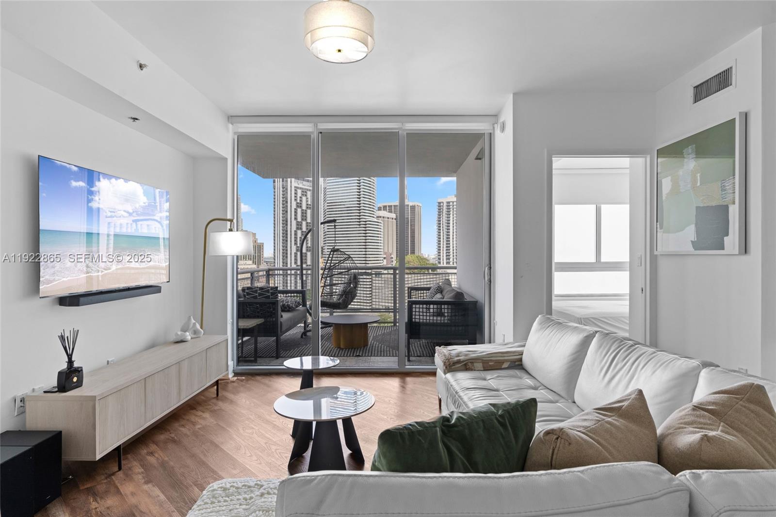 WIND CONDO - Residential Lease