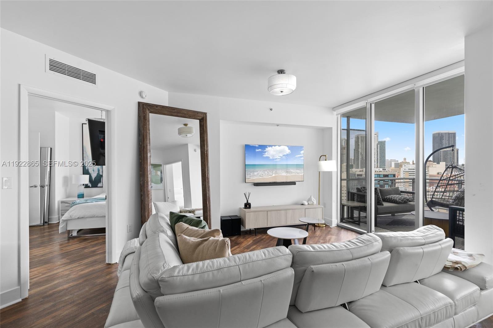 WIND CONDO - Residential Lease