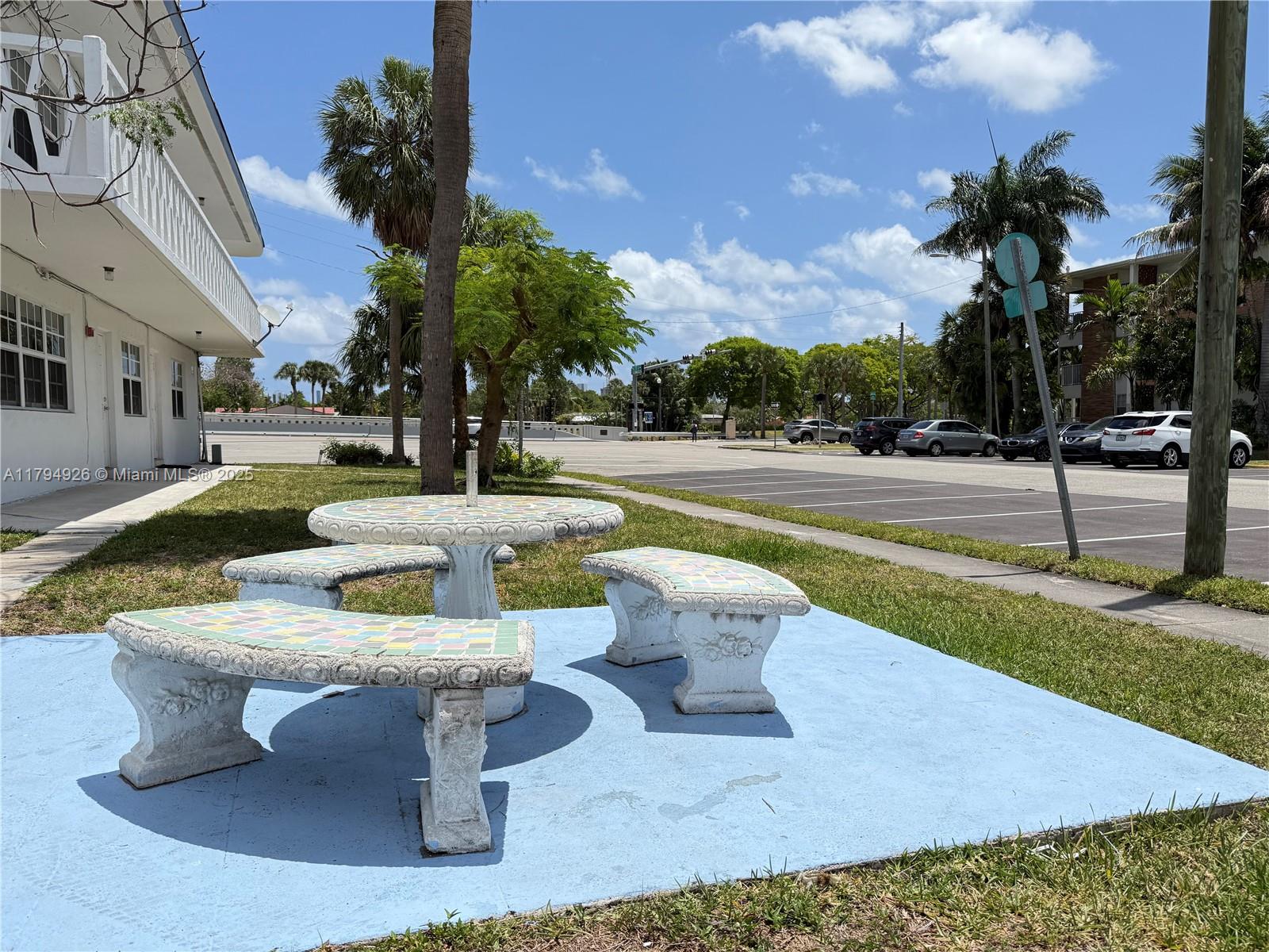 COLONIAL COURT CONDO BLDG - Residential Lease