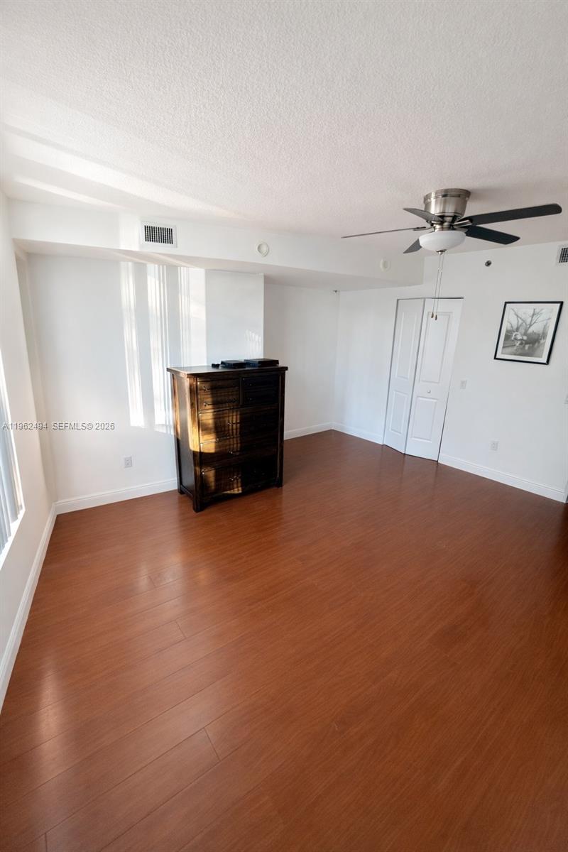 TAO SAWGRASS CONDOMINIUM - Residential
