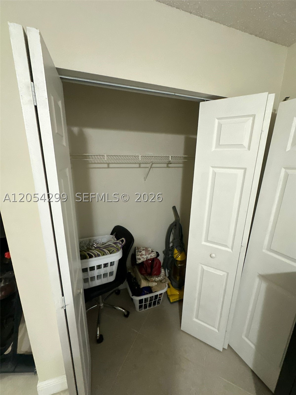 RIVIERA PALMS CONDO - Residential Lease