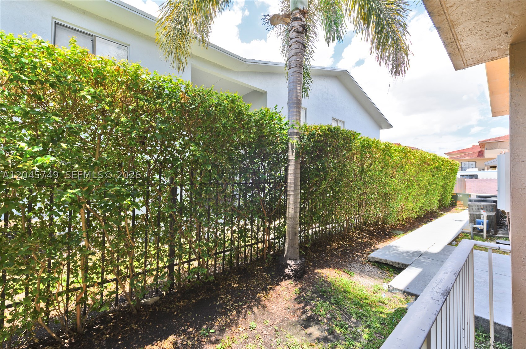 VILLAMORE CONDO - Residential Lease