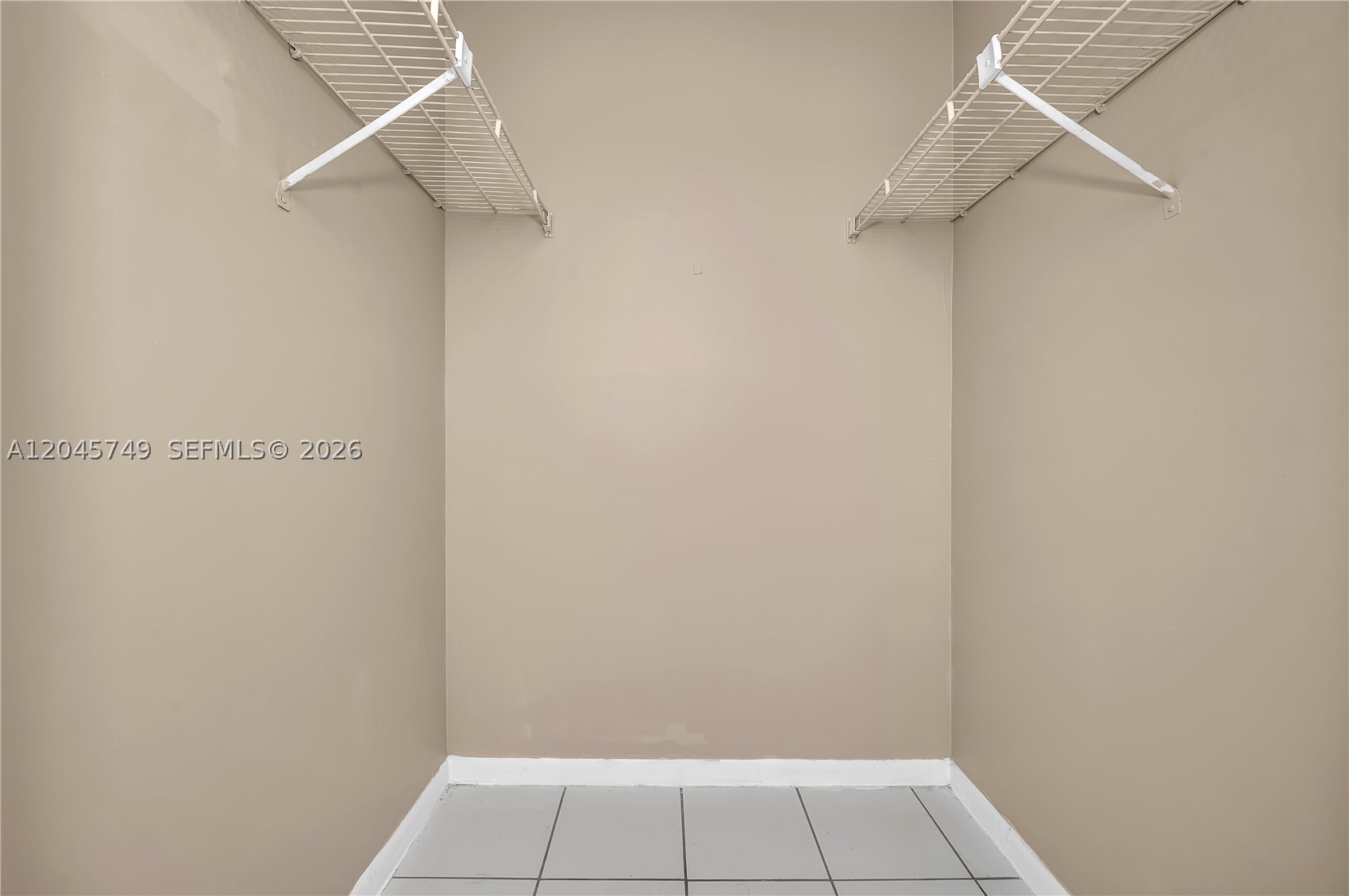 VILLAMORE CONDO - Residential Lease