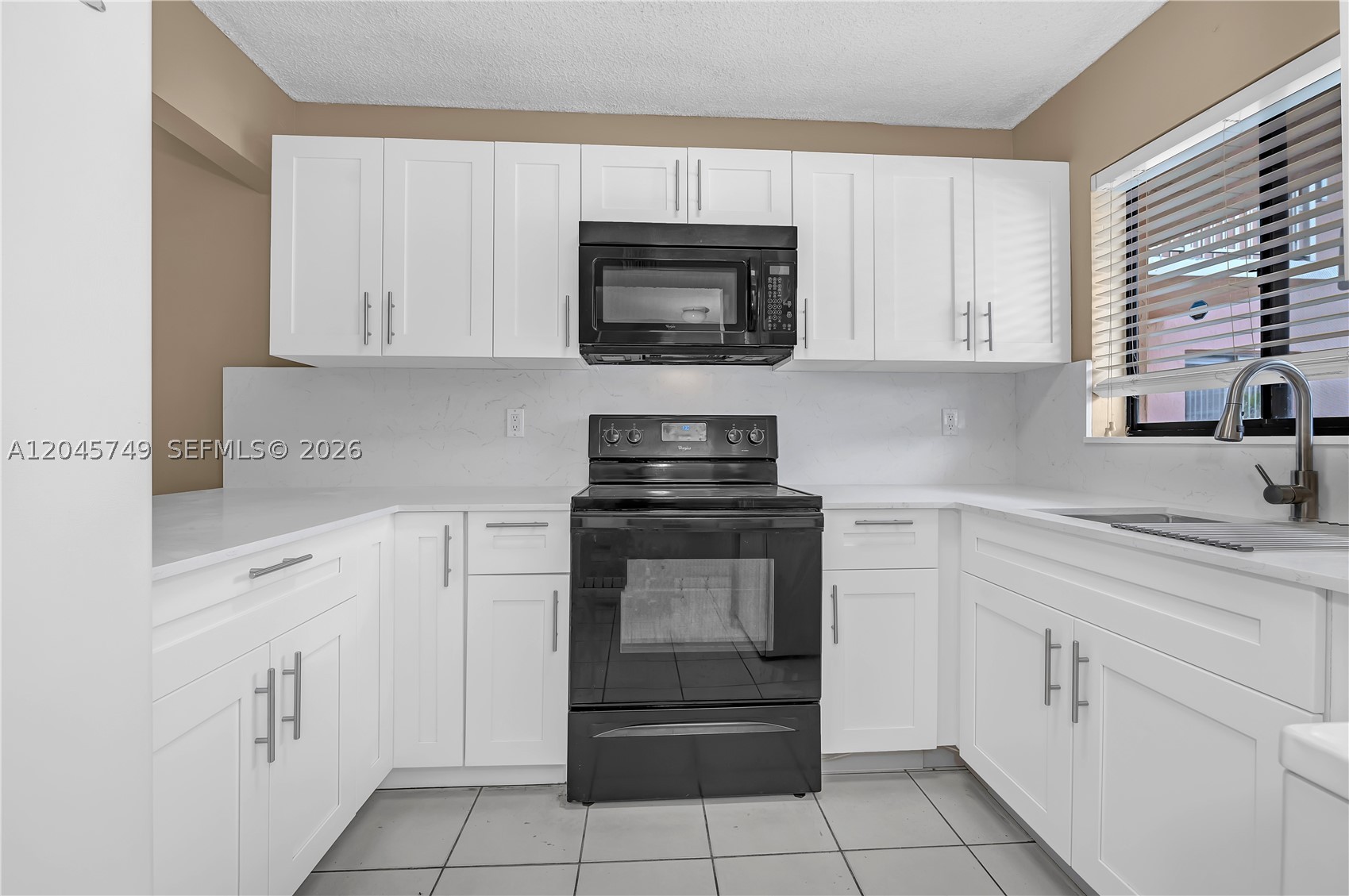 VILLAMORE CONDO - Residential Lease