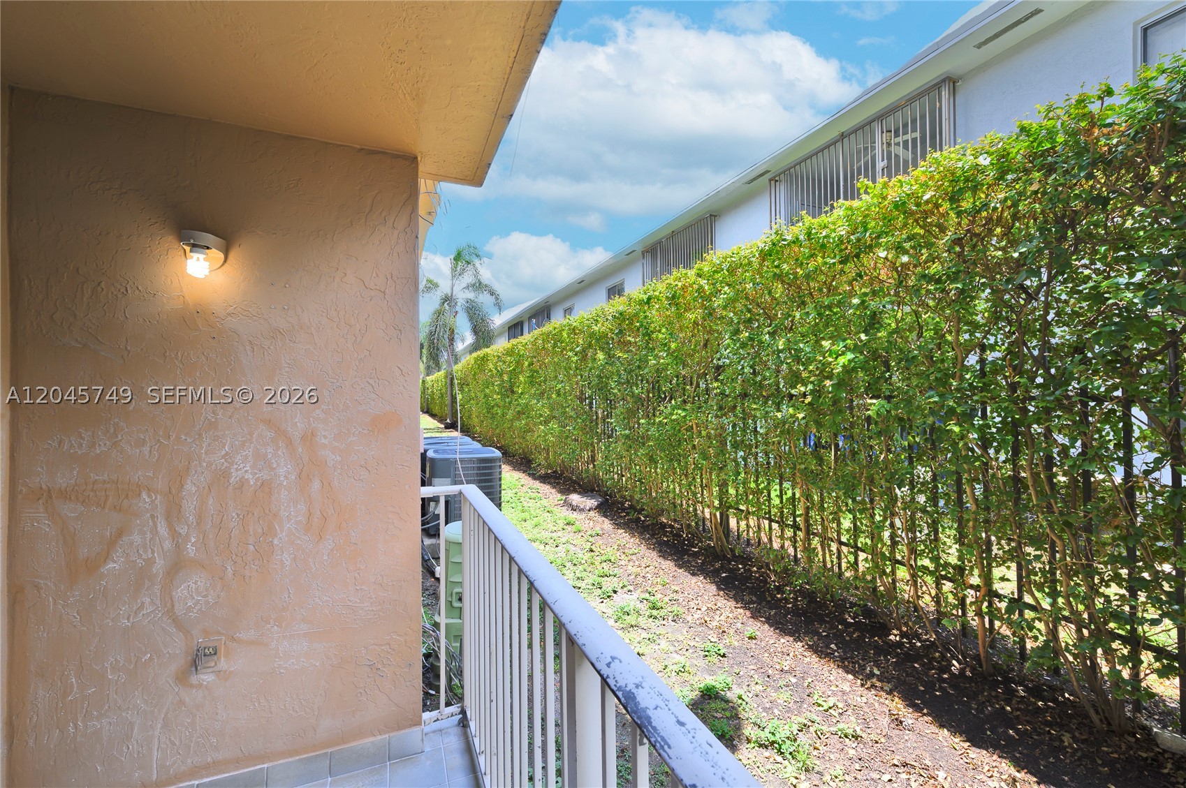 VILLAMORE CONDO - Residential Lease