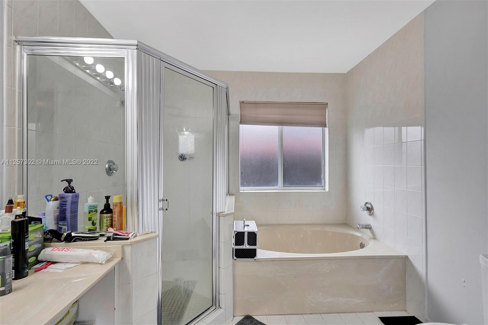 LAGUNA PONDS SEC 2 - Residential