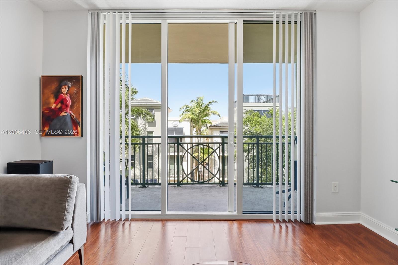 VERANDA CONDO - Residential