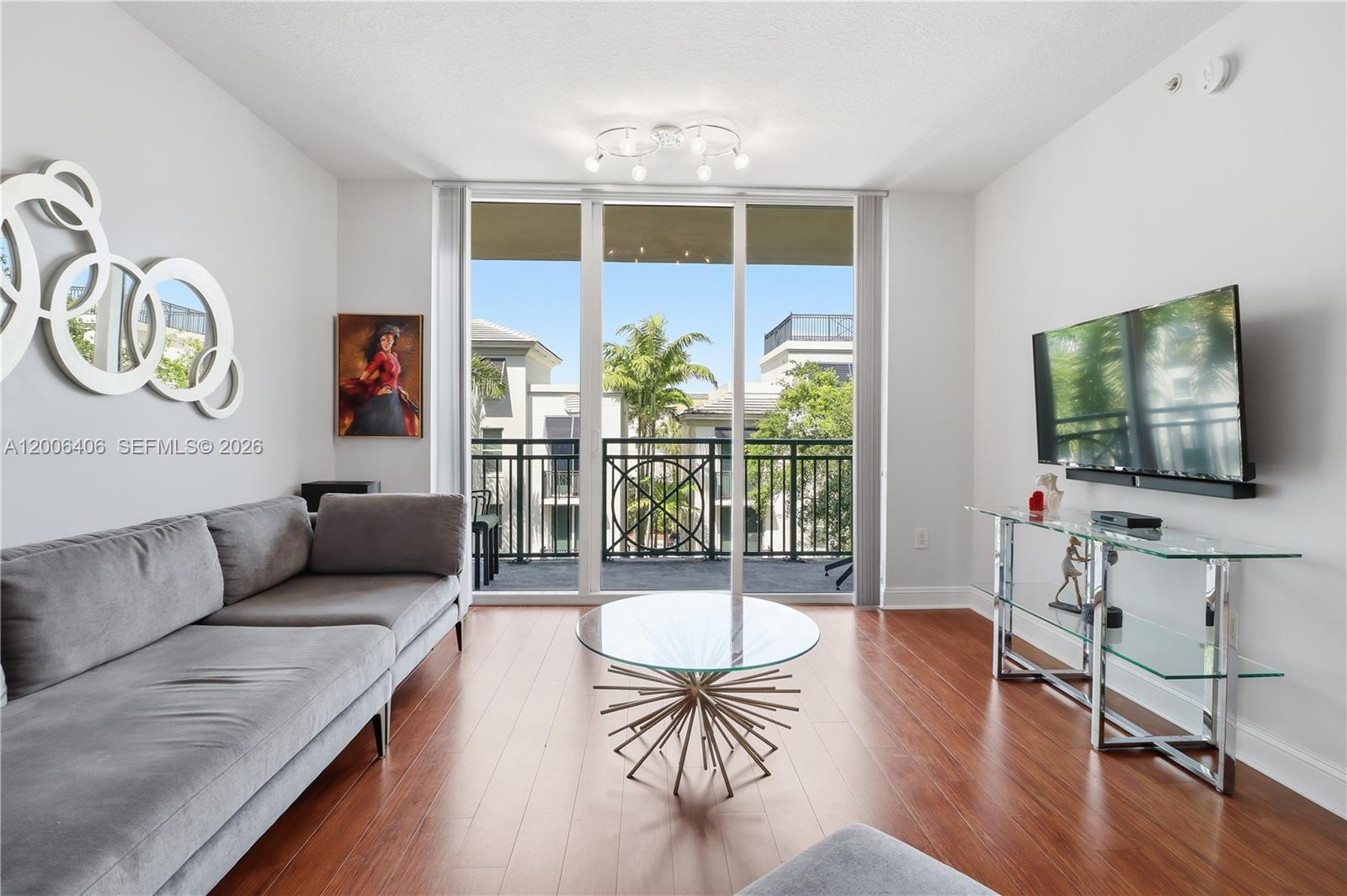 VERANDA CONDO - Residential