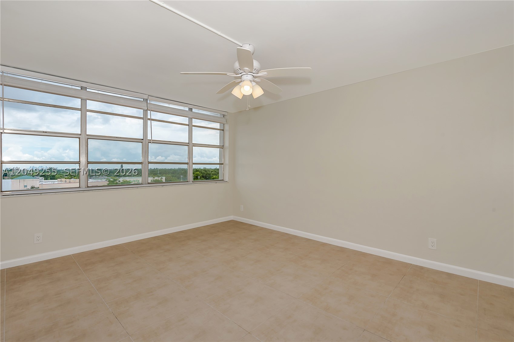 GATEWAY HOUSE CONDO - SOU - Residential Lease
