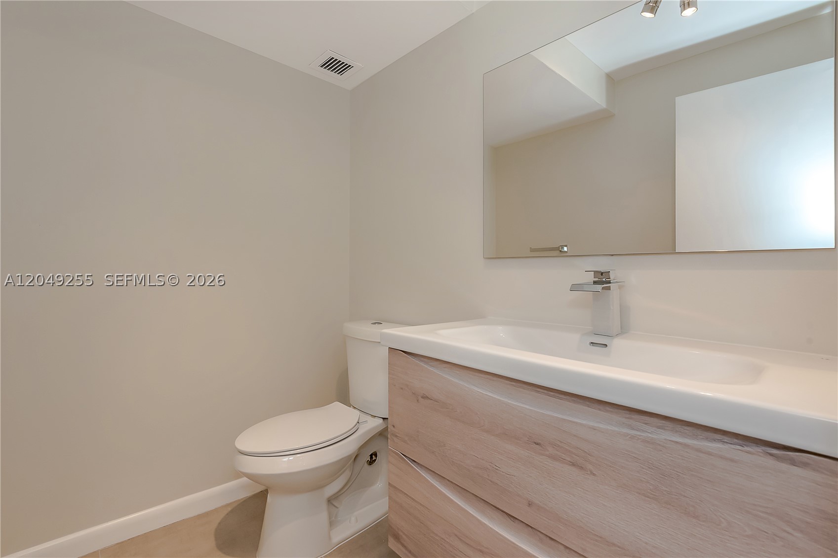 GATEWAY HOUSE CONDO - SOU - Residential Lease