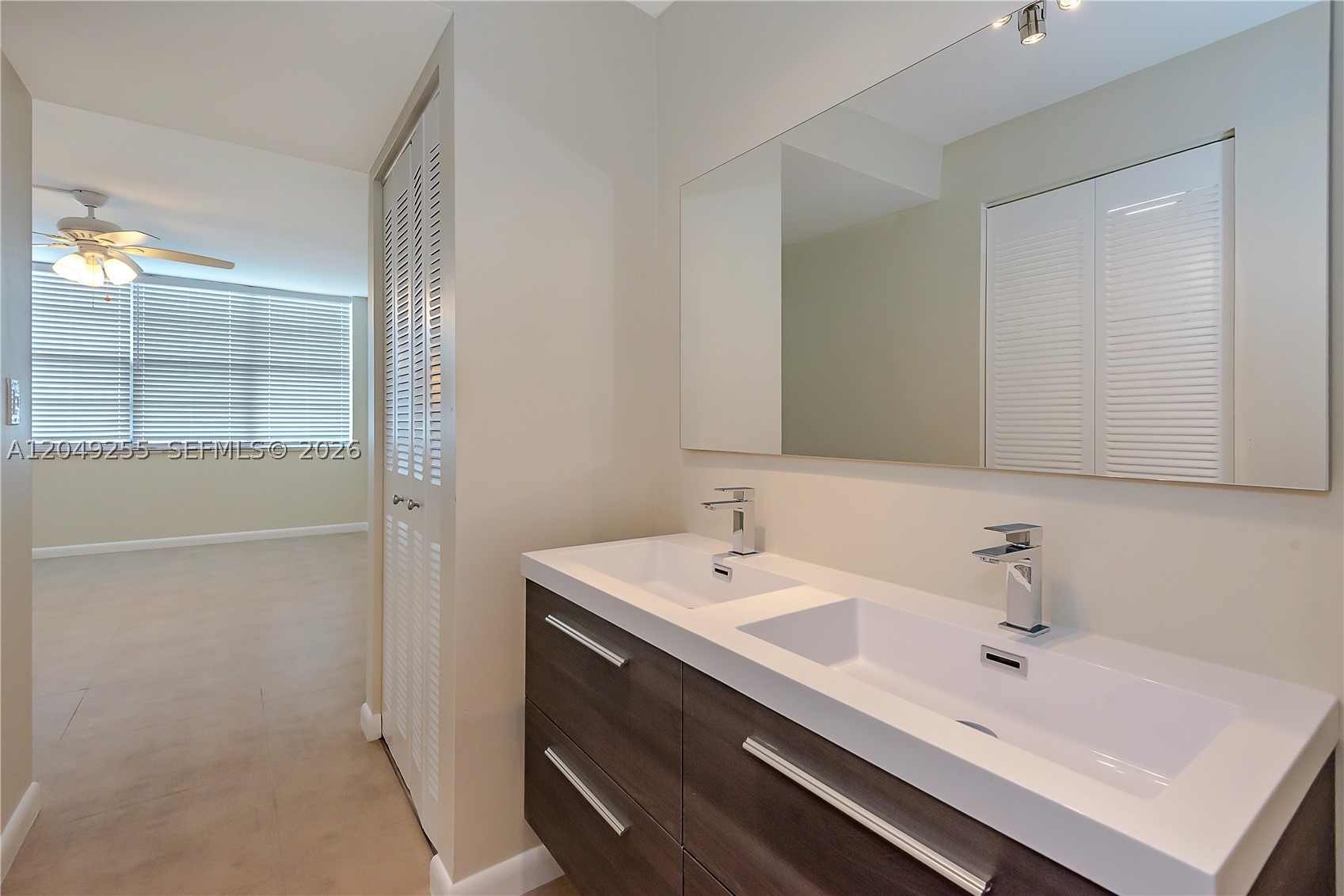 GATEWAY HOUSE CONDO - SOU - Residential Lease