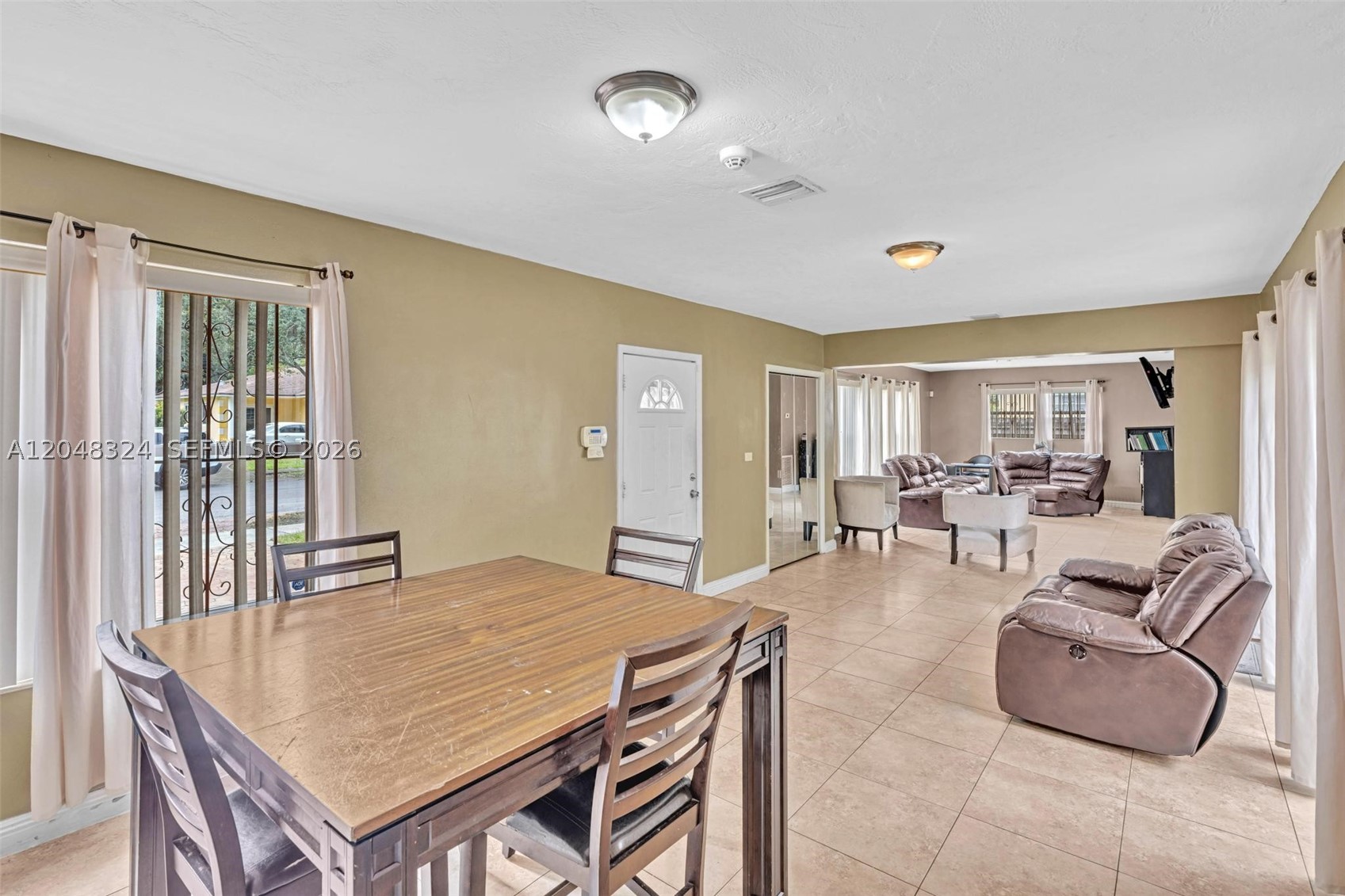 HIGHLAND MANOR SEC 5 - Residential