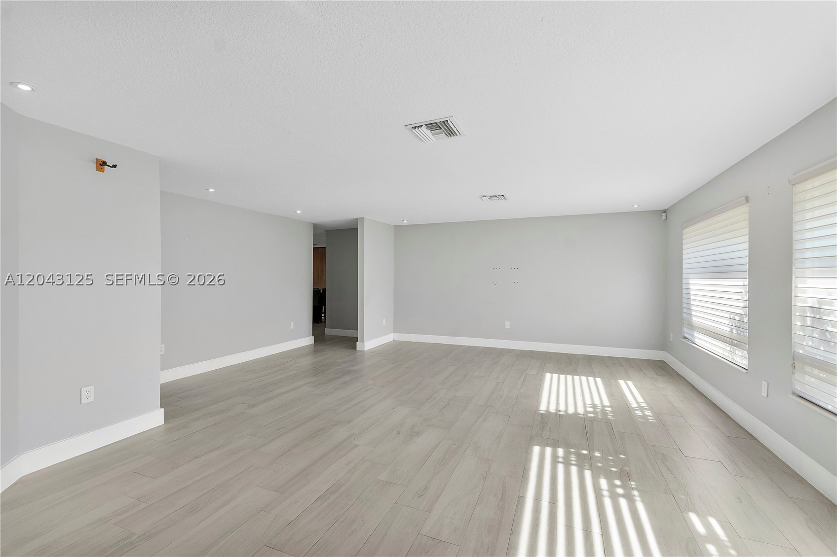 CHAMBERS LAND CO SUB NE1/ - Residential