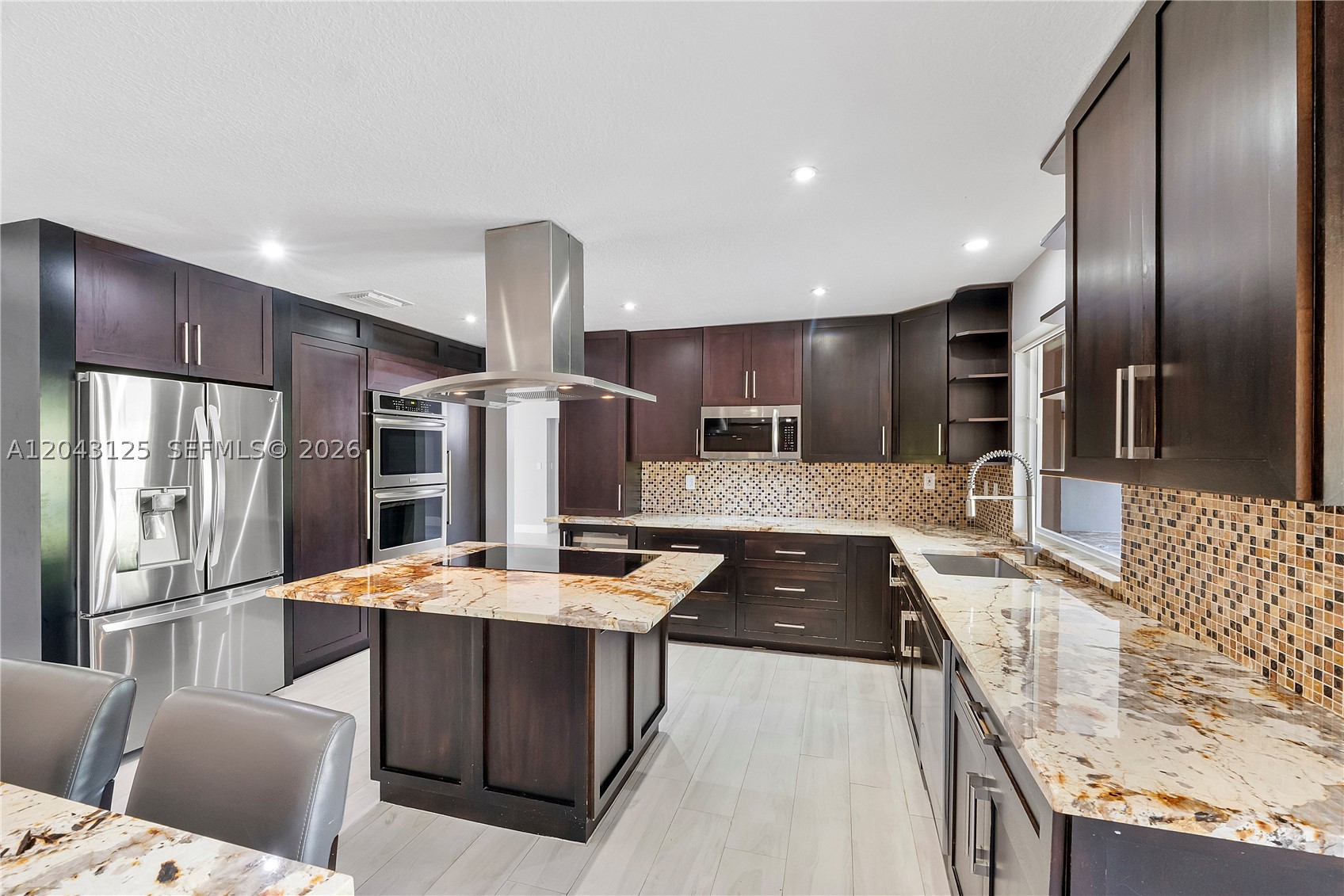 CHAMBERS LAND CO SUB NE1/ - Residential