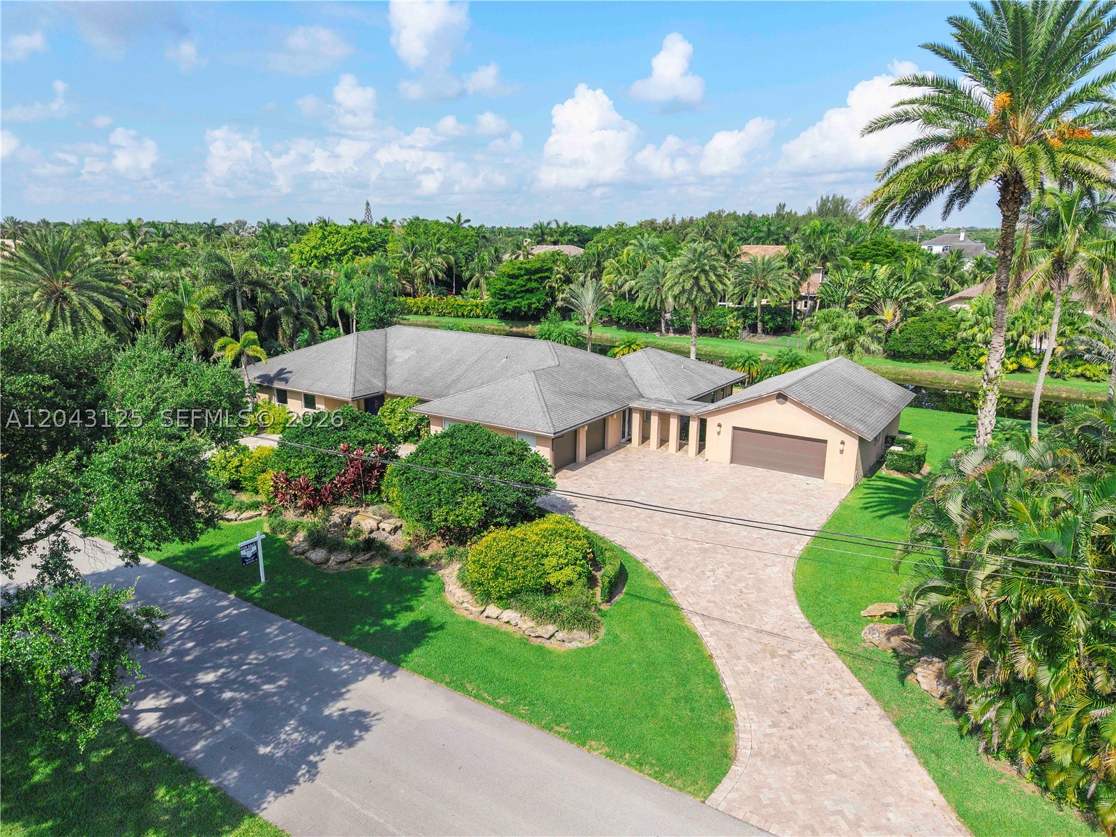 CHAMBERS LAND CO SUB NE1/ - Residential