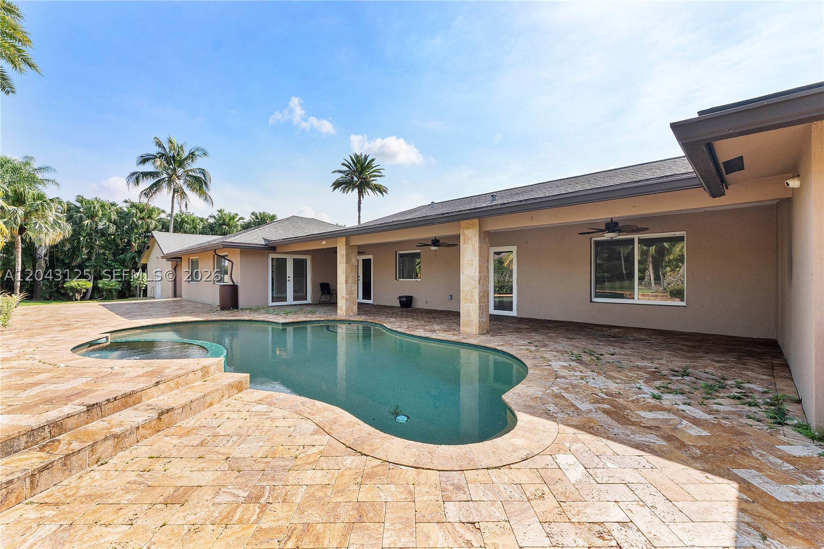 CHAMBERS LAND CO SUB NE1/ - Residential