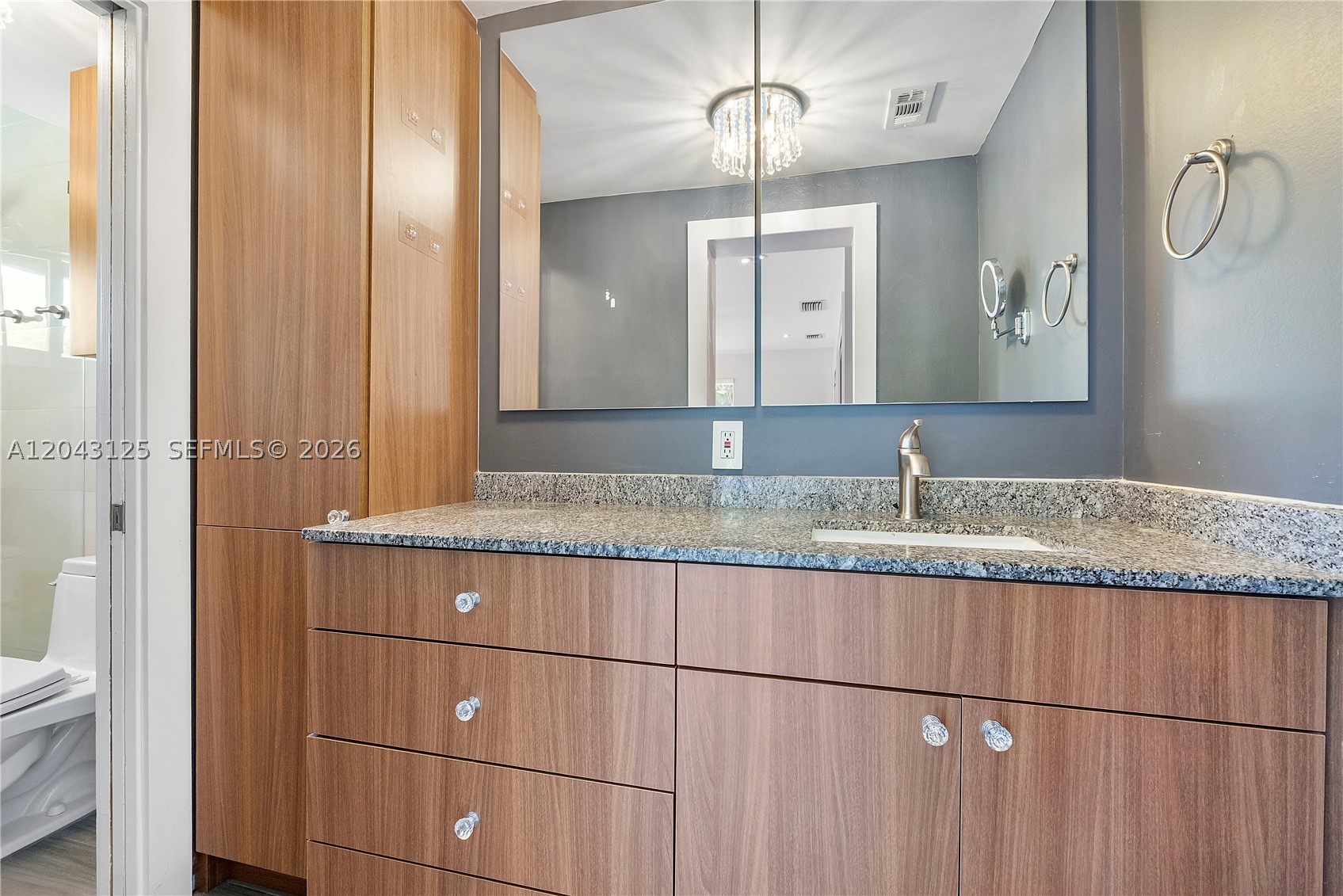 CHAMBERS LAND CO SUB NE1/ - Residential