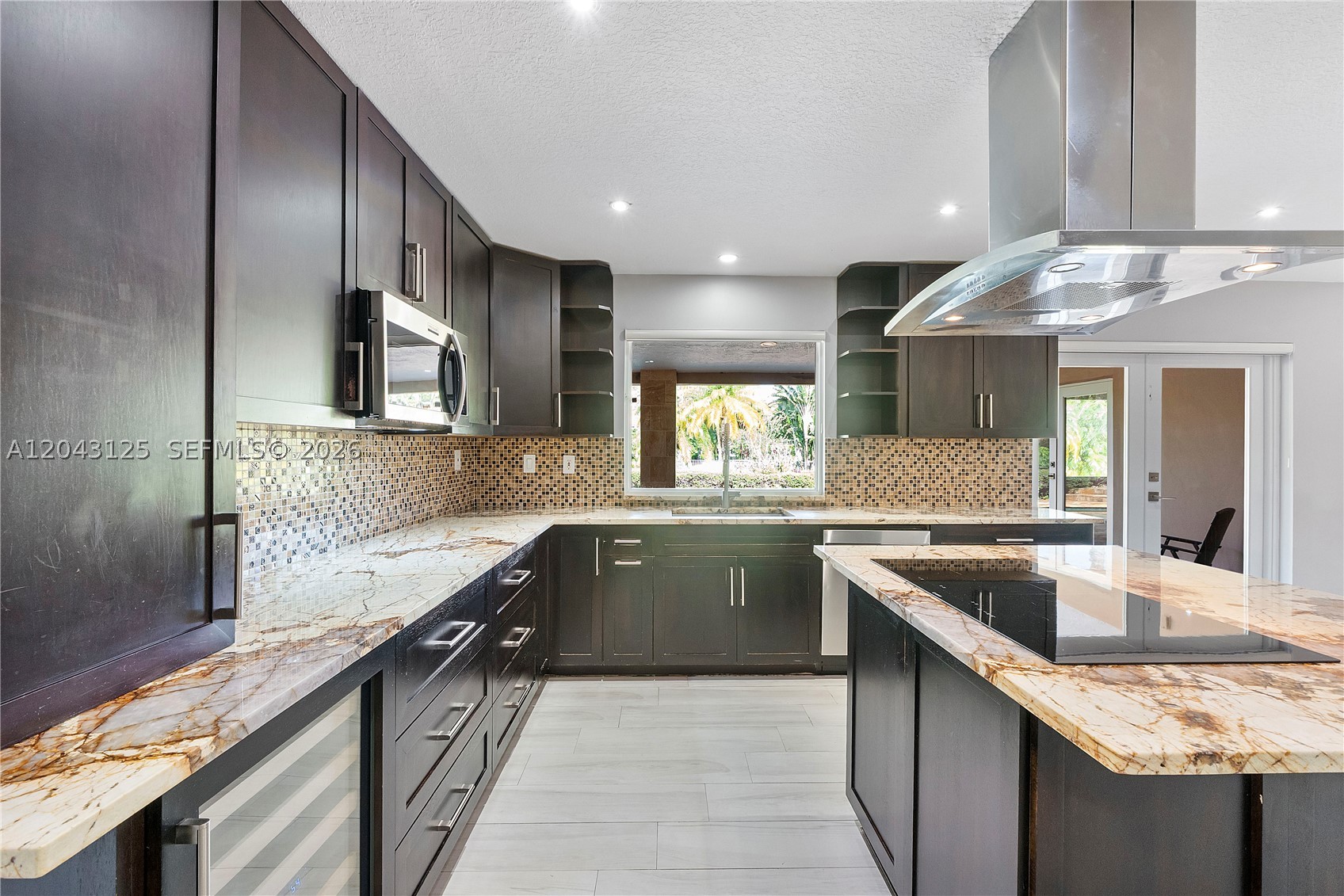 CHAMBERS LAND CO SUB NE1/ - Residential