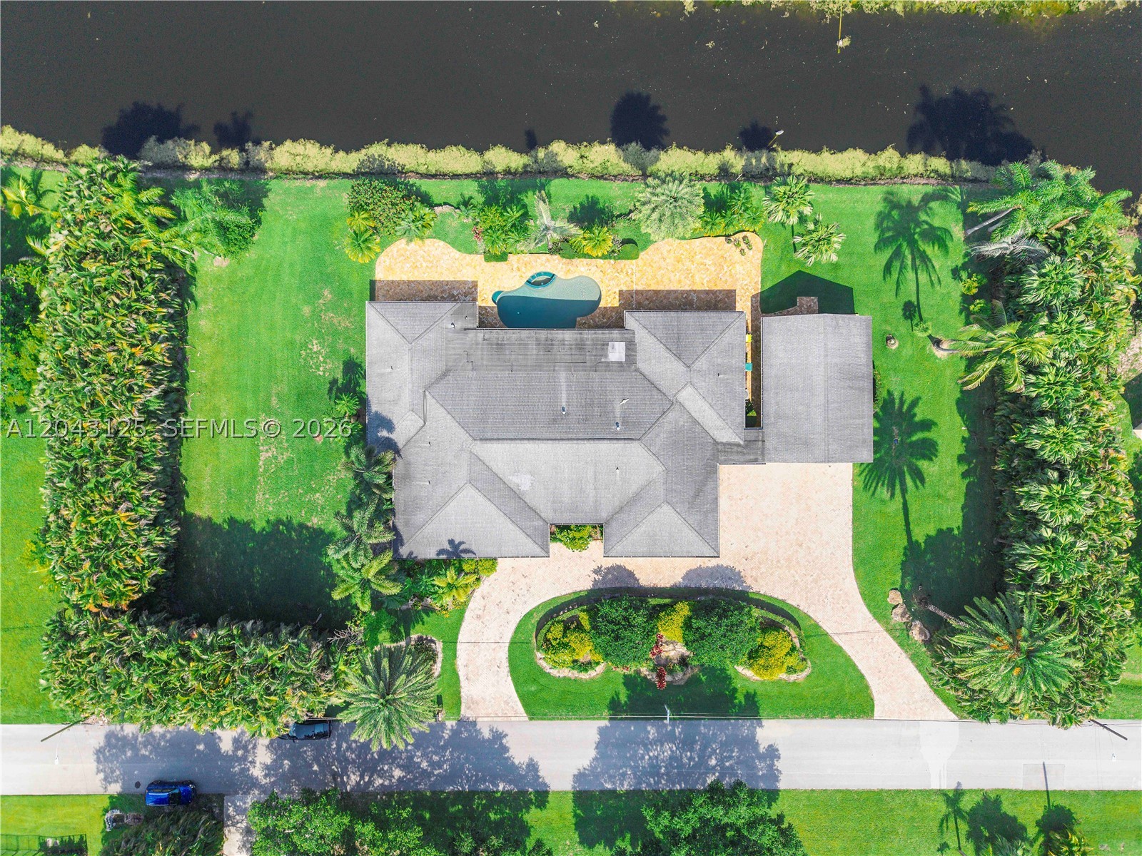 CHAMBERS LAND CO SUB NE1/ - Residential
