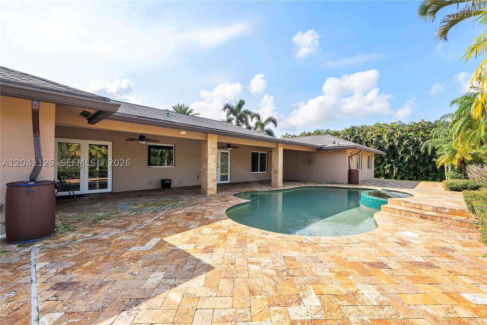 CHAMBERS LAND CO SUB NE1/ - Residential