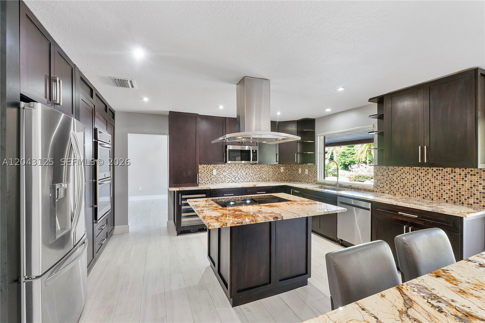 CHAMBERS LAND CO SUB NE1/ - Residential