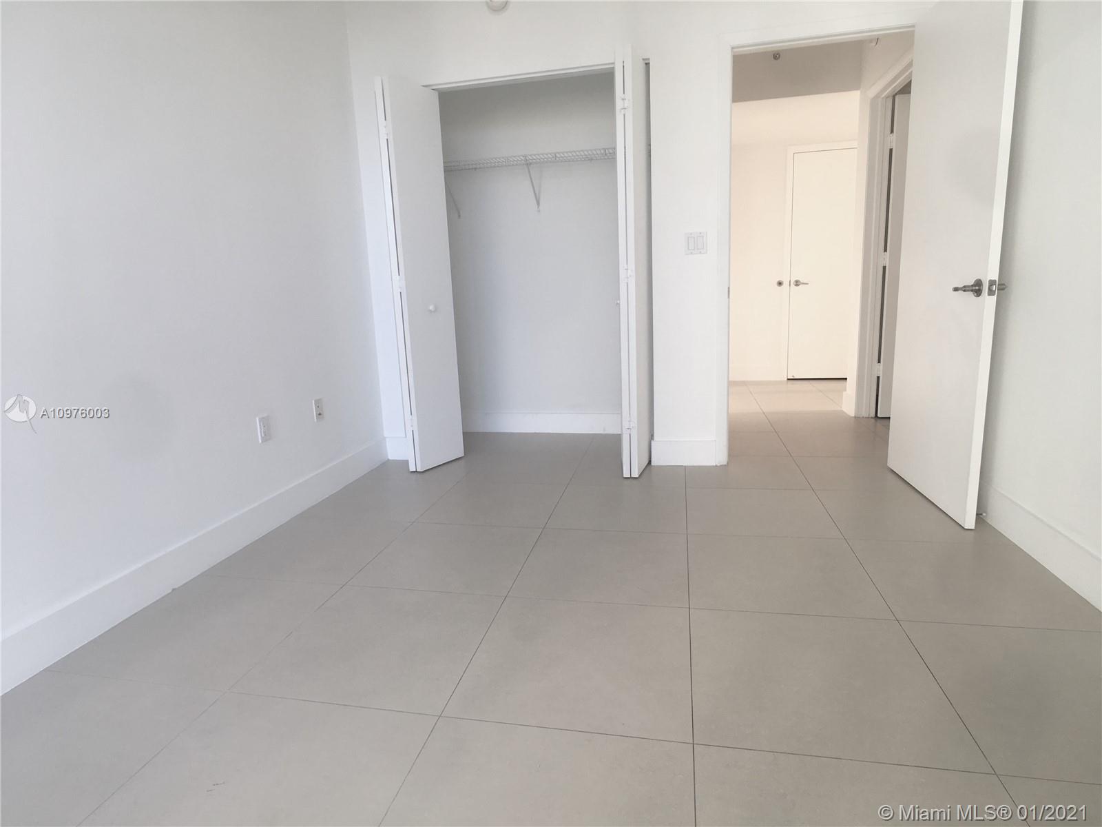 MINT CONDO - Residential
