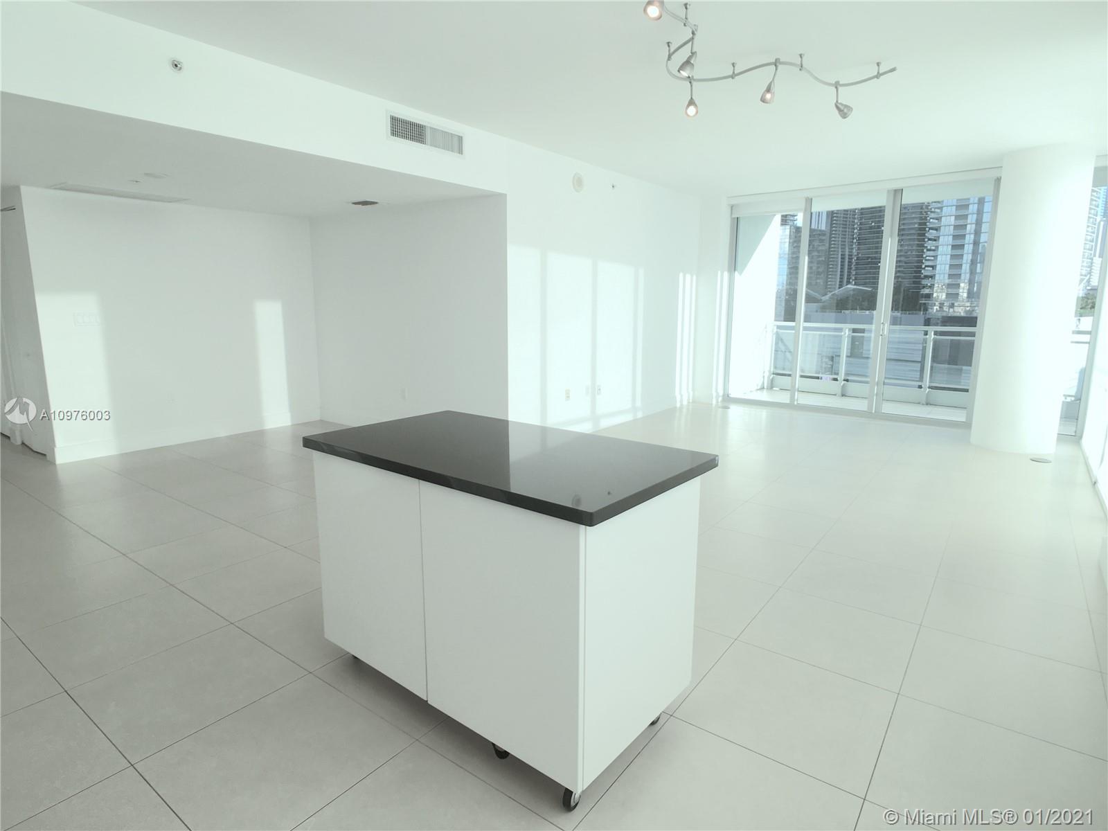 MINT CONDO - Residential