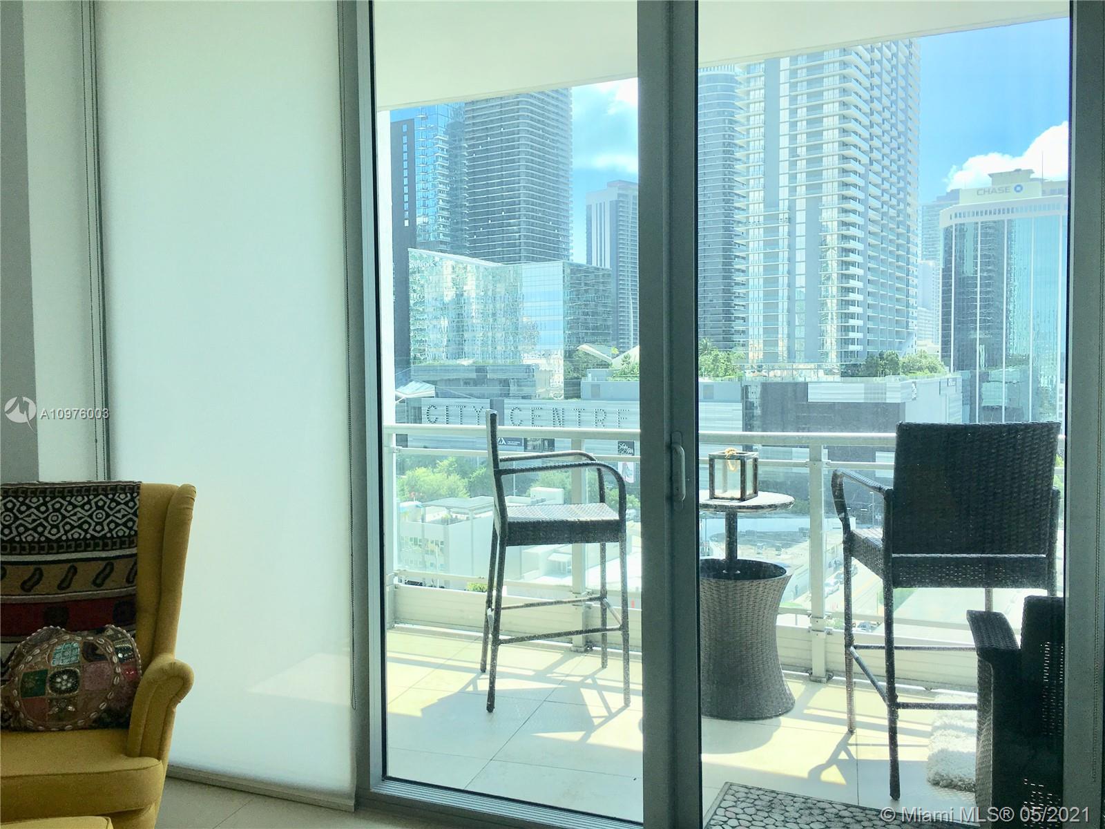 MINT CONDO - Residential