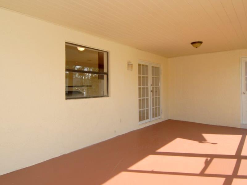 ROYAL PALM-VISTA EAST 90- - Residential