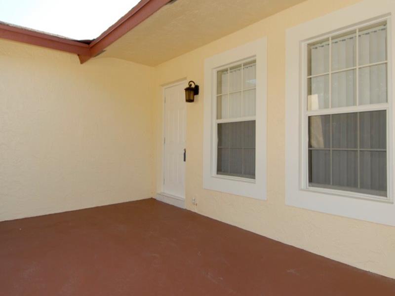 ROYAL PALM-VISTA EAST 90- - Residential