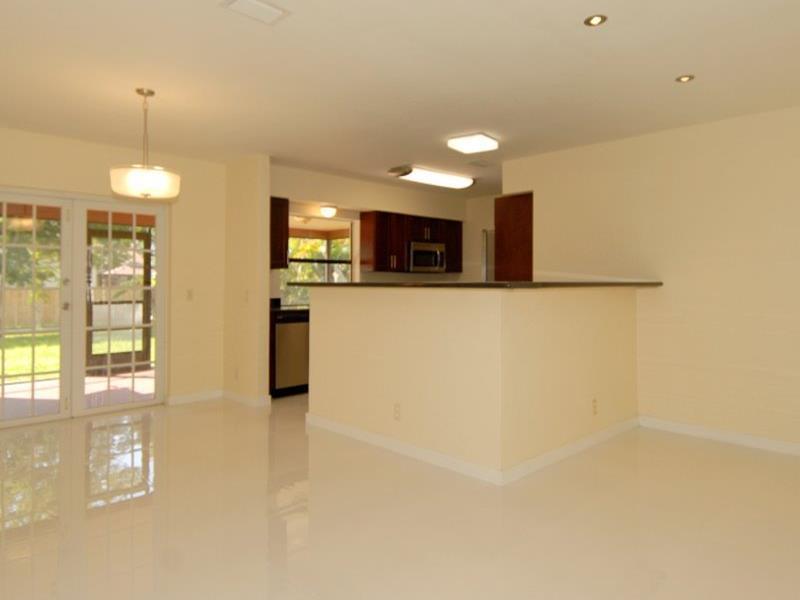 ROYAL PALM-VISTA EAST 90- - Residential