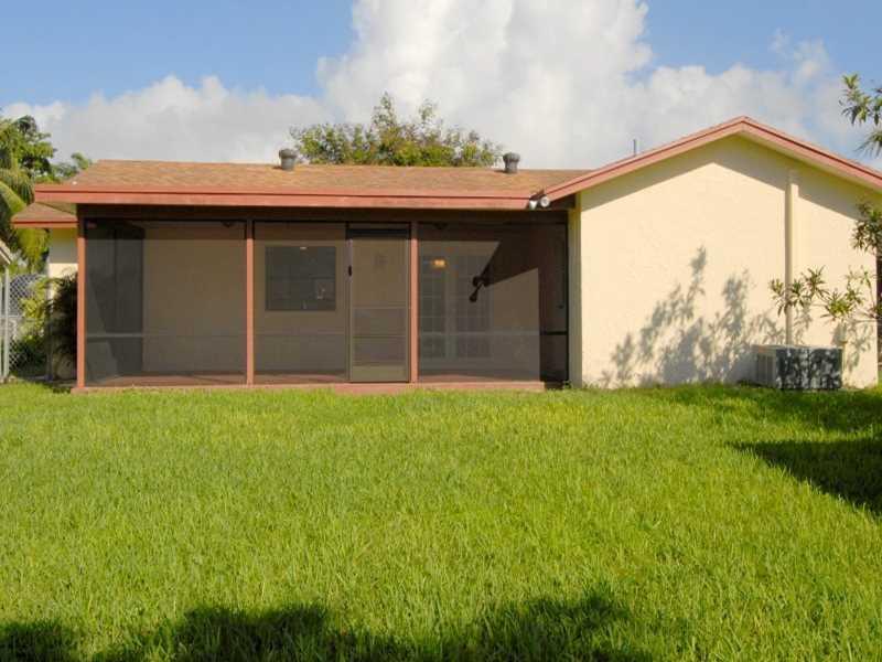 ROYAL PALM-VISTA EAST 90- - Residential