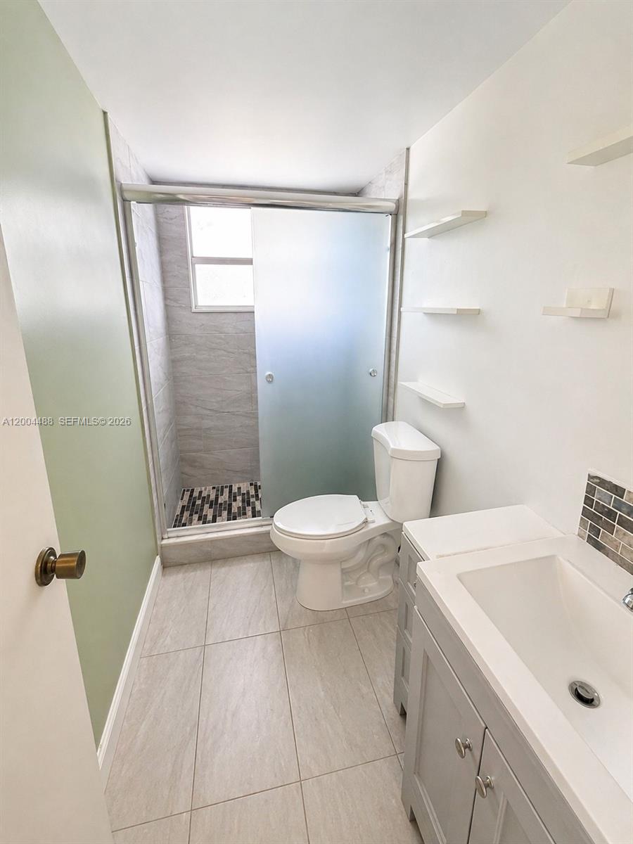 SANDS POINT CONDOMINIUM V - Residential