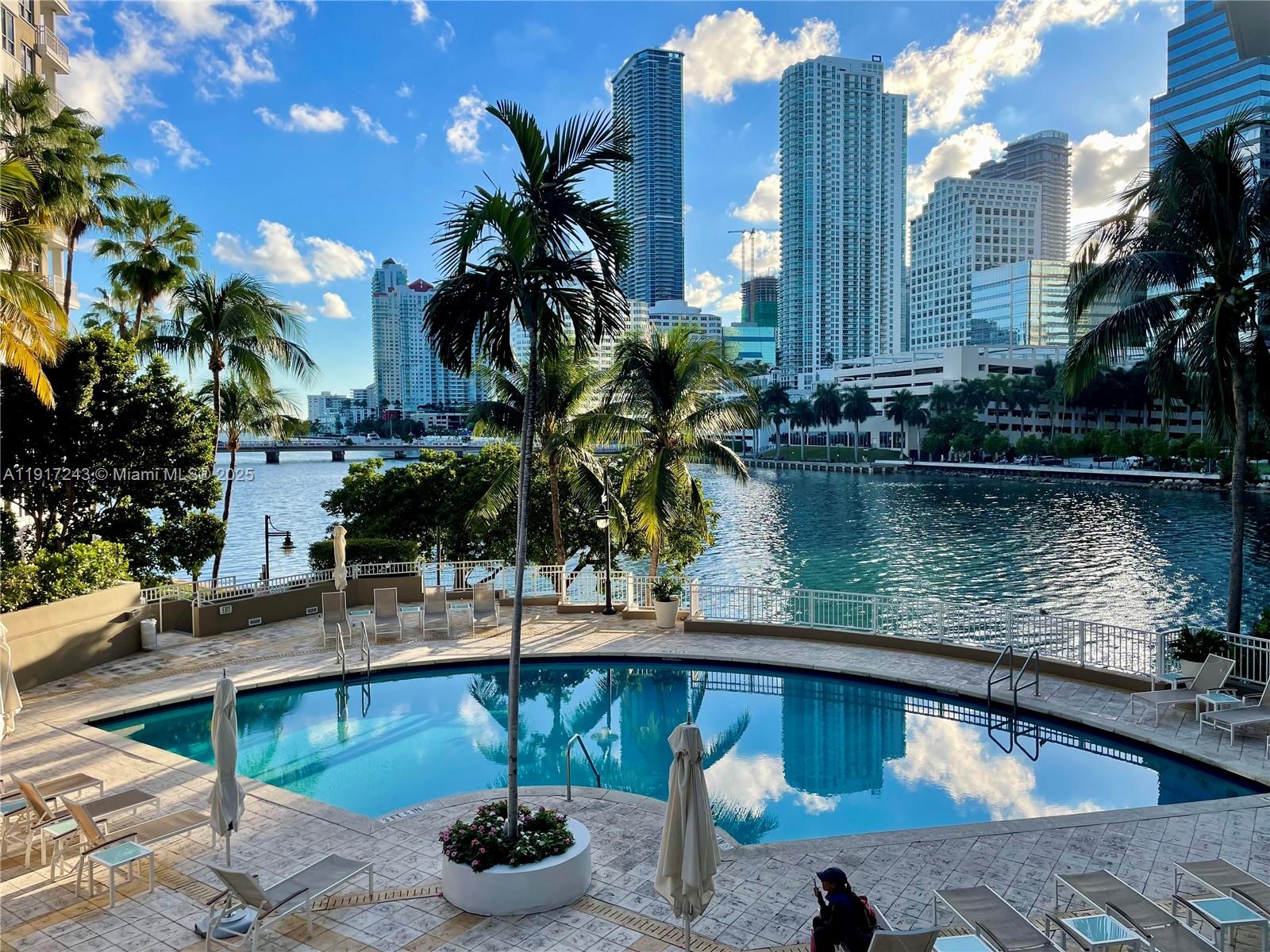 COURTS BRICKELL KEY CONDO - Residential
