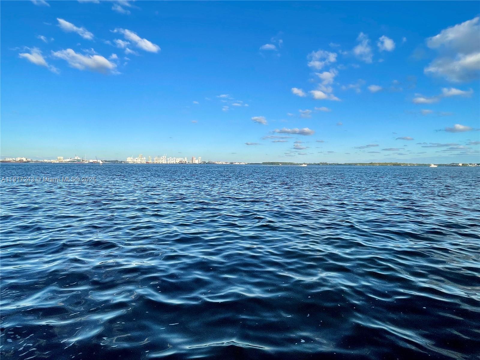 COURTS BRICKELL KEY CONDO - Residential