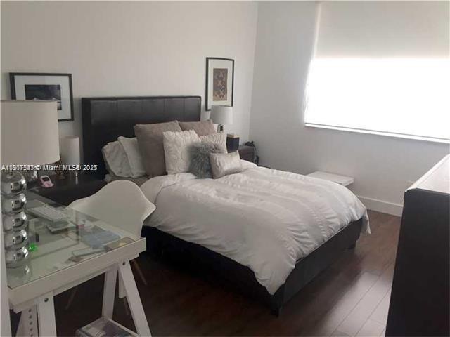 COURTS BRICKELL KEY CONDO - Residential