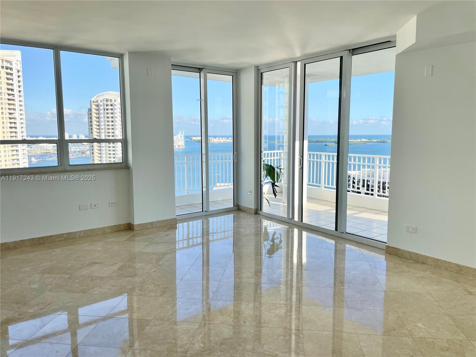 COURTS BRICKELL KEY CONDO - Residential