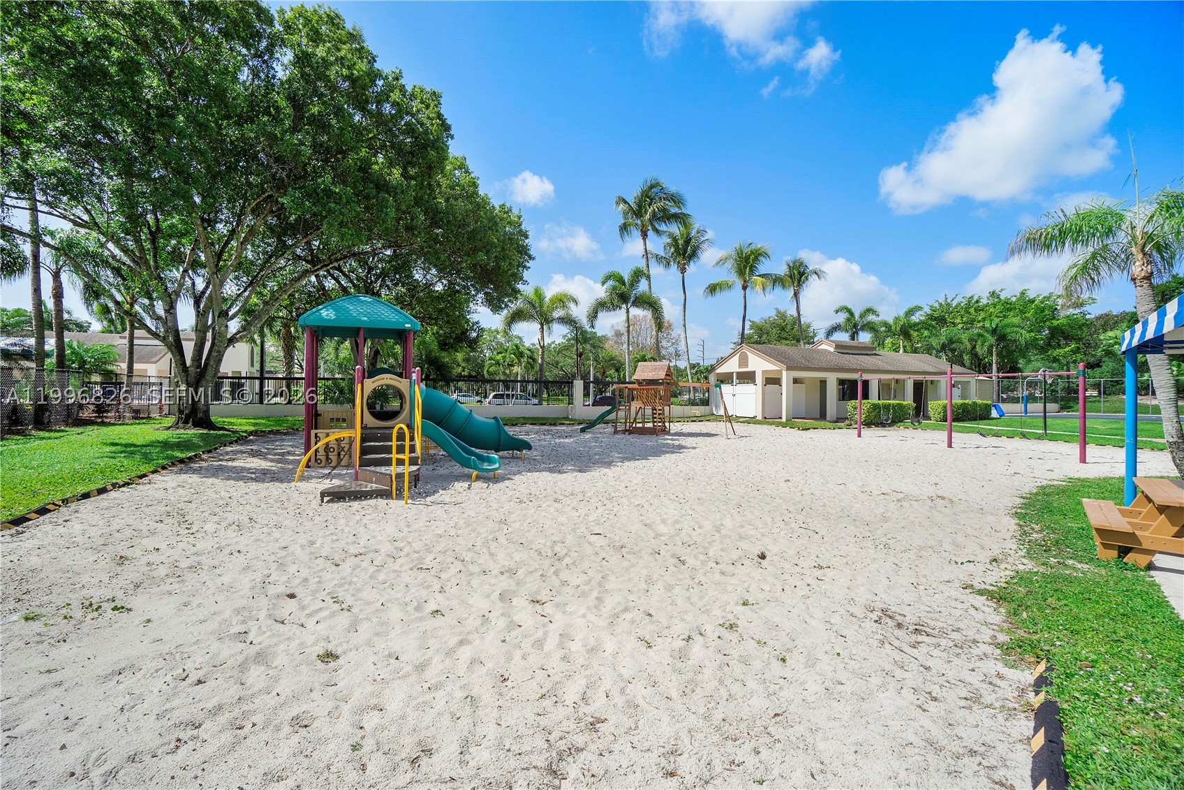 BAYWOOD VILLAGE II-B - Residential