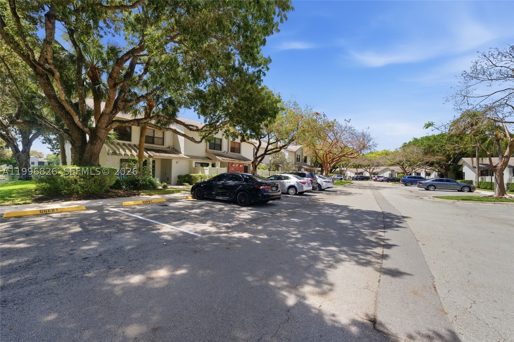 BAYWOOD VILLAGE II-B - Residential