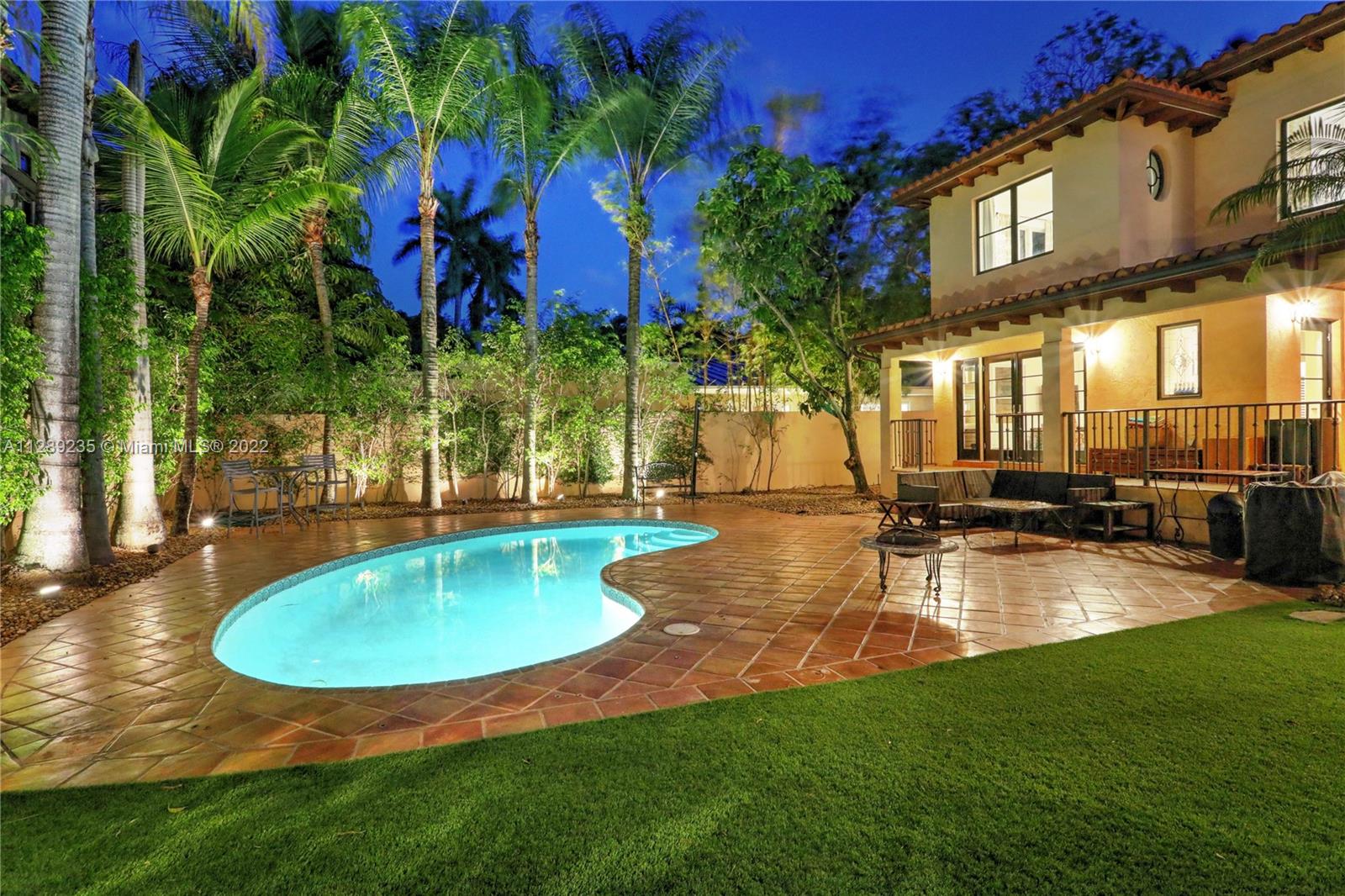 CRYSTAL BLUFF - Residential Lease