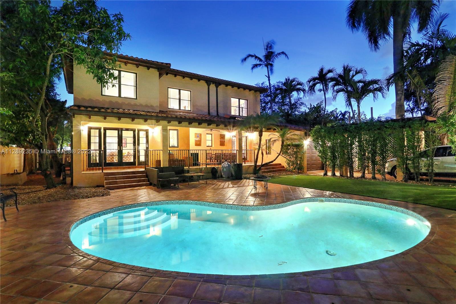 CRYSTAL BLUFF - Residential Lease