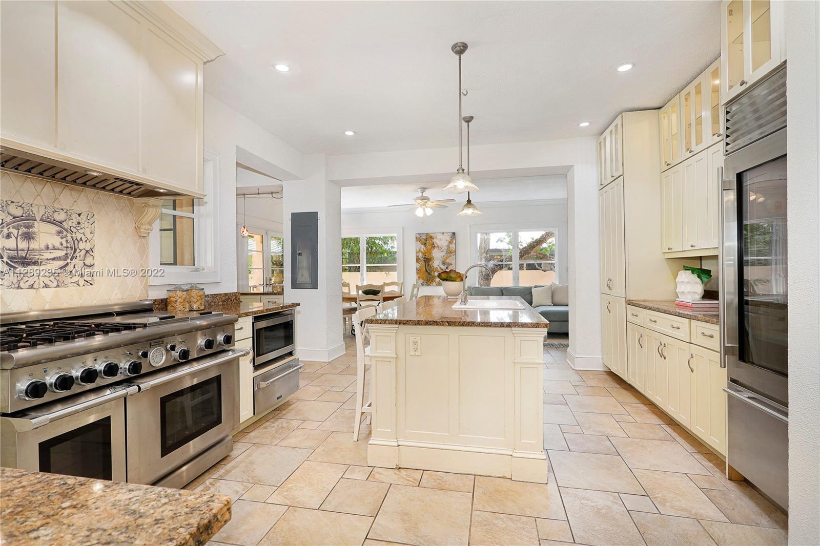 CRYSTAL BLUFF - Residential Lease
