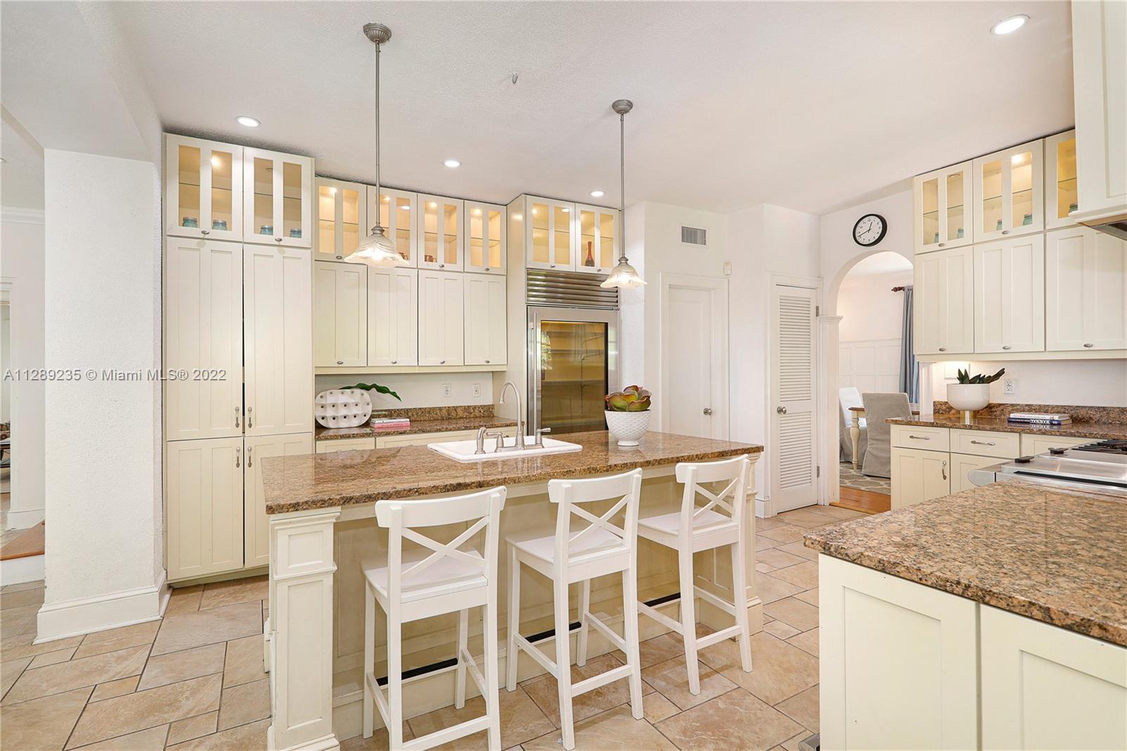 CRYSTAL BLUFF - Residential Lease
