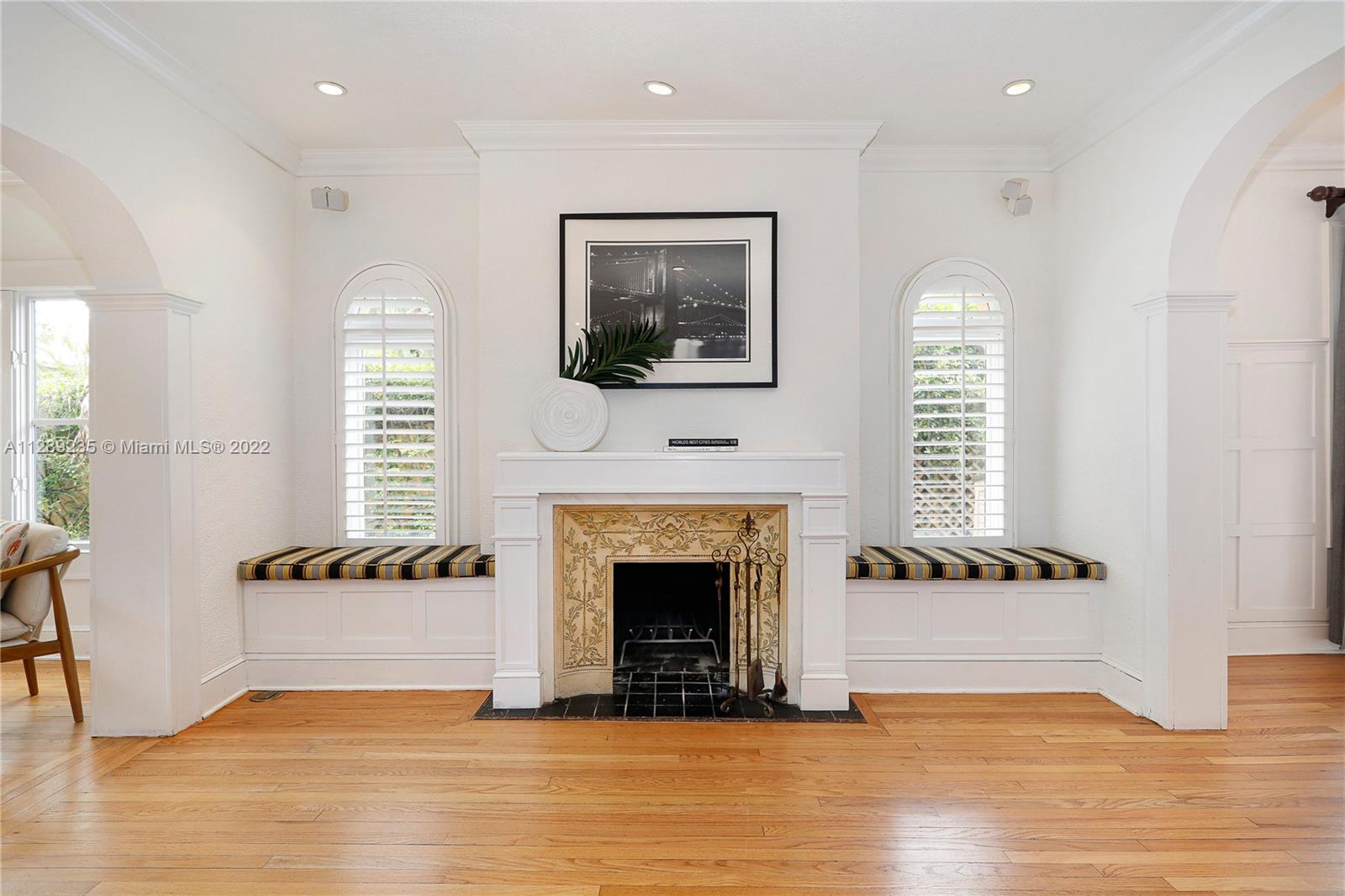 CRYSTAL BLUFF - Residential Lease
