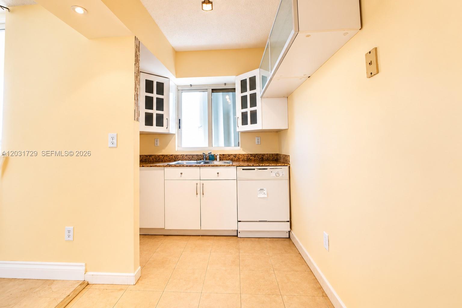 THE GRANDVIEW CONDO - Residential