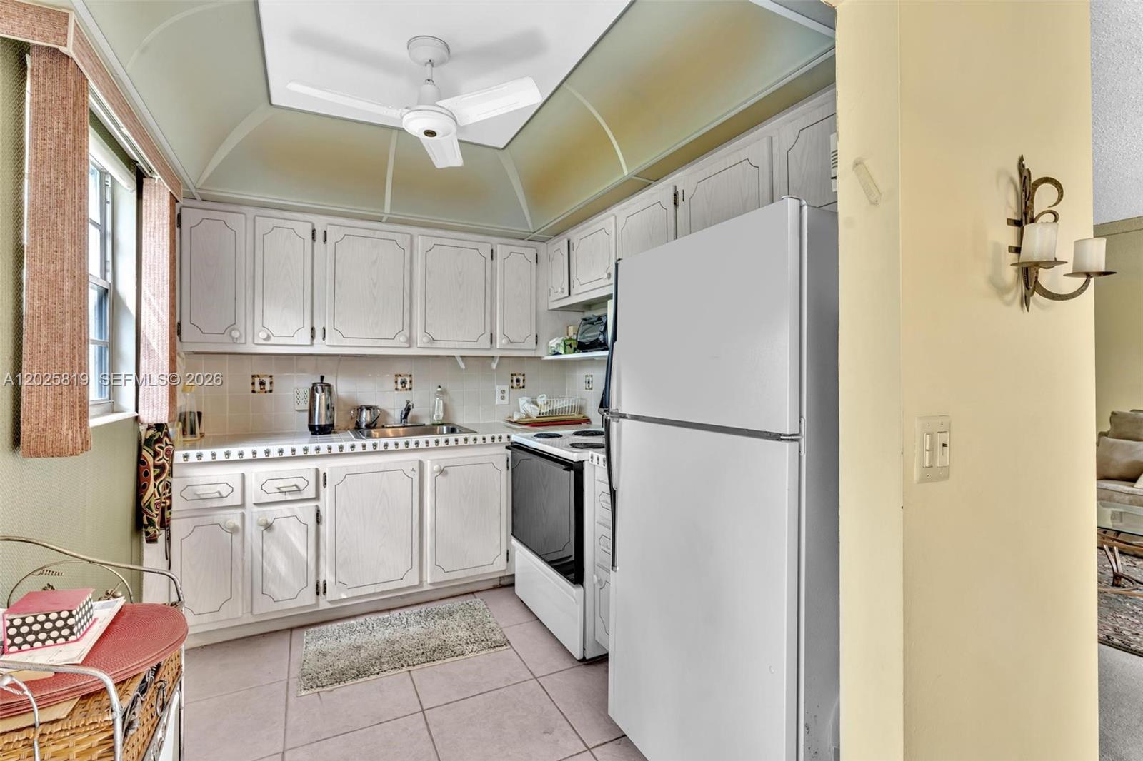 WESTBURY E CONDO - Residential