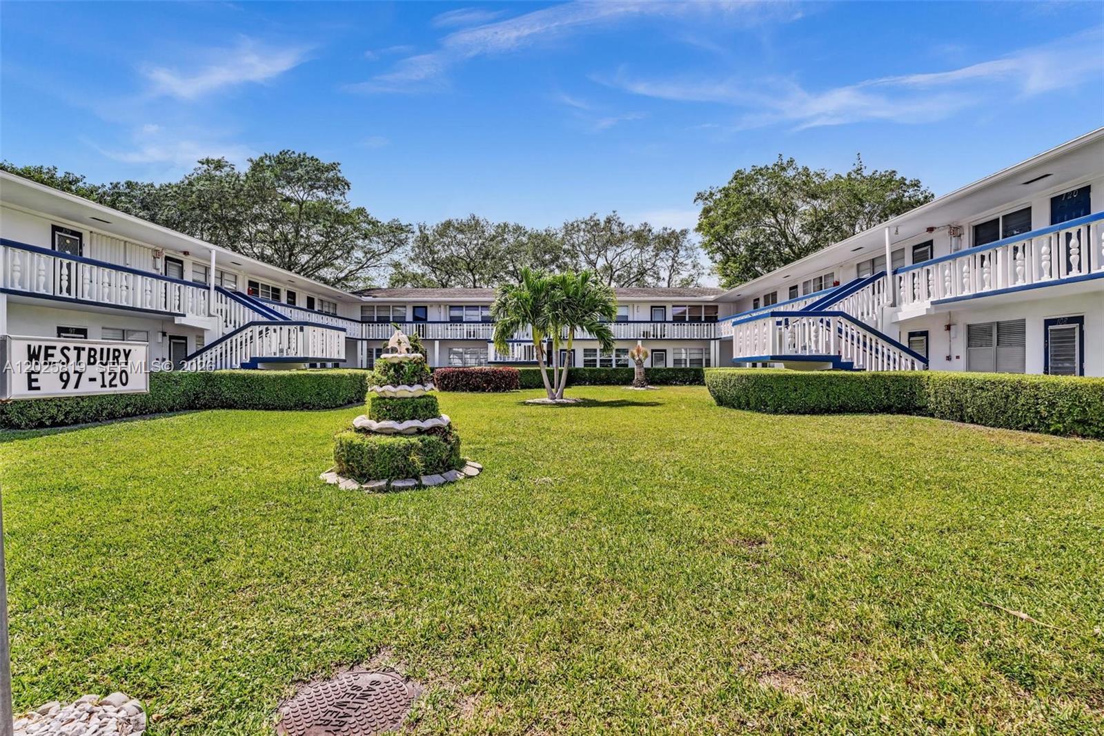 WESTBURY E CONDO - Residential