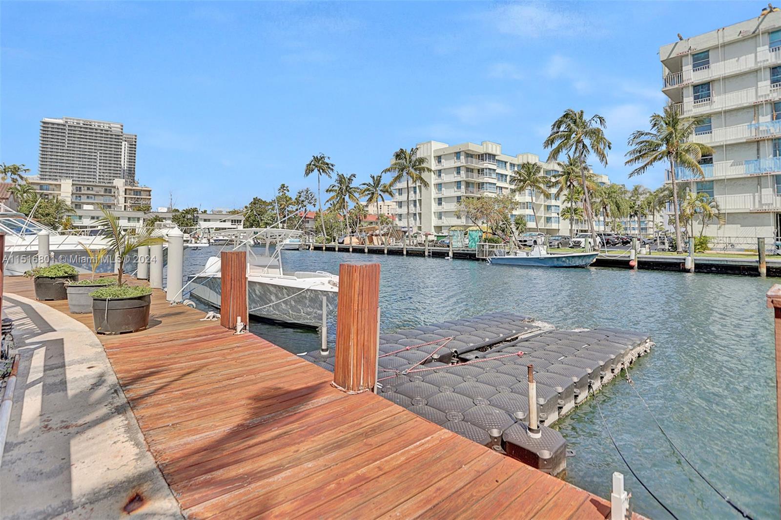 LAKEVIEW TOWNHOUSES CONDO - Residential