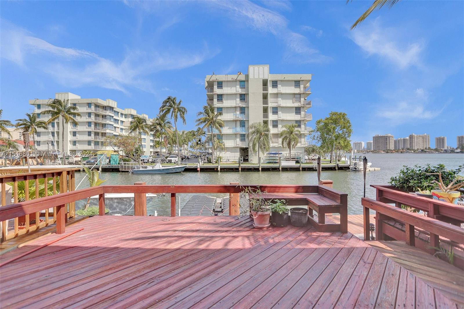 LAKEVIEW TOWNHOUSES CONDO - Residential