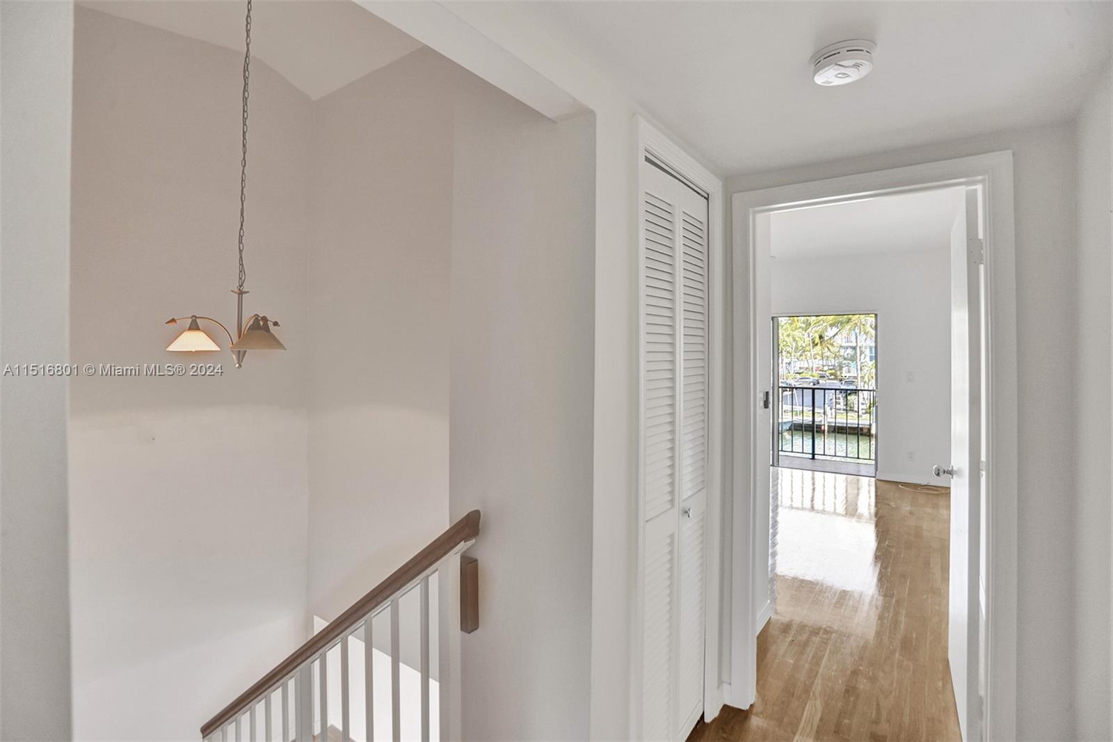 LAKEVIEW TOWNHOUSES CONDO - Residential